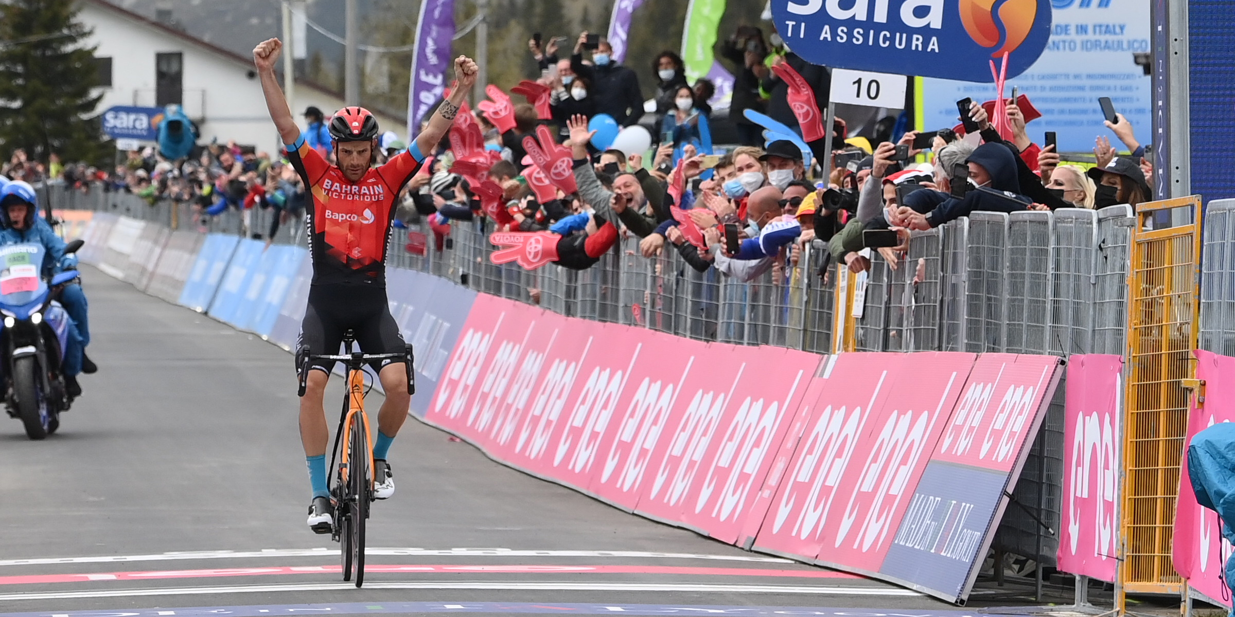 Damiano Caruso vince la tappa 20 del Giro d'Italia! Bernal difende la Rosa